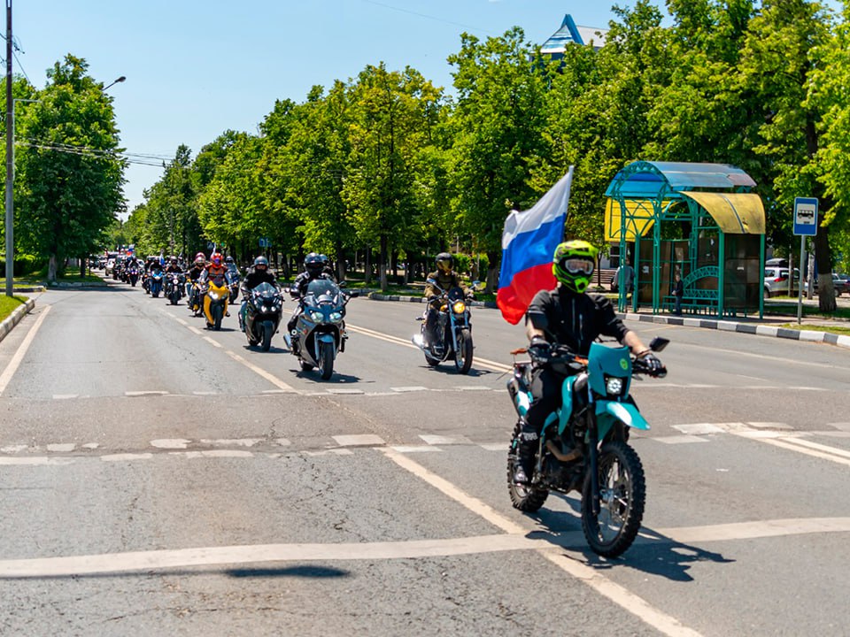 Автомобили и мотоциклы с российскими флагами проедут по ступинским улицам 12 июня