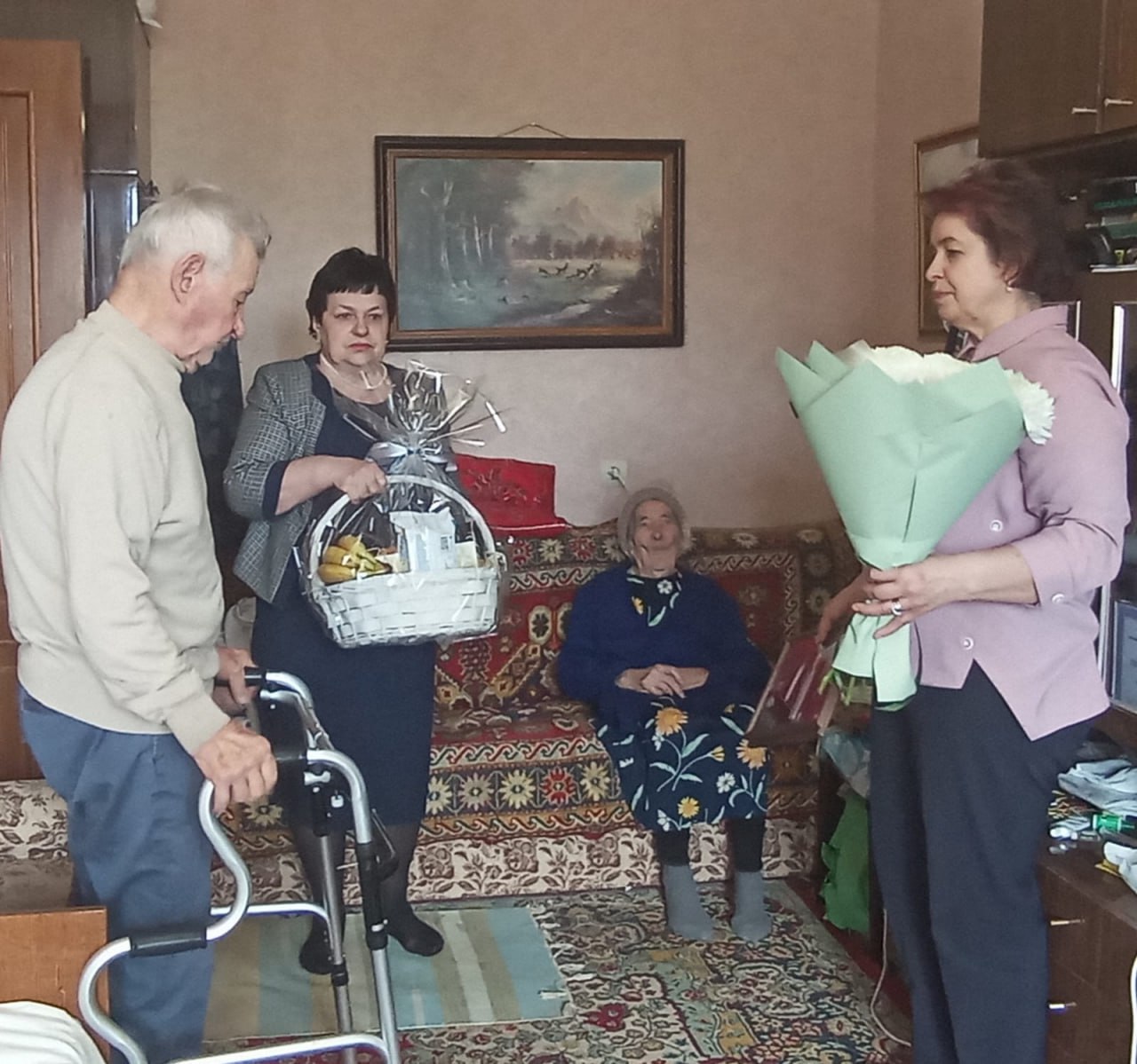 Партийцы навестили Семена Михайловича Мурачева, узника фашистских концлагерей