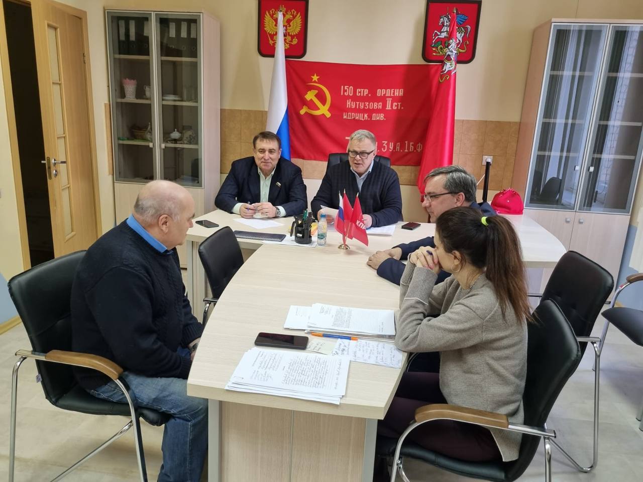 Руководитель фракции КПРФ в Мособлдуме Александр Наумов провел прием жителей в Ступино