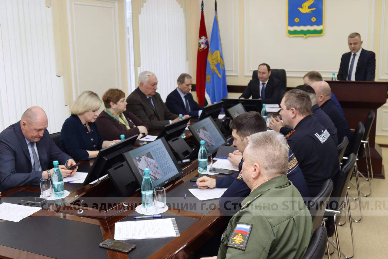 Руководитель муниципалитета Сергей Мужальских провел общегородское совещание.1