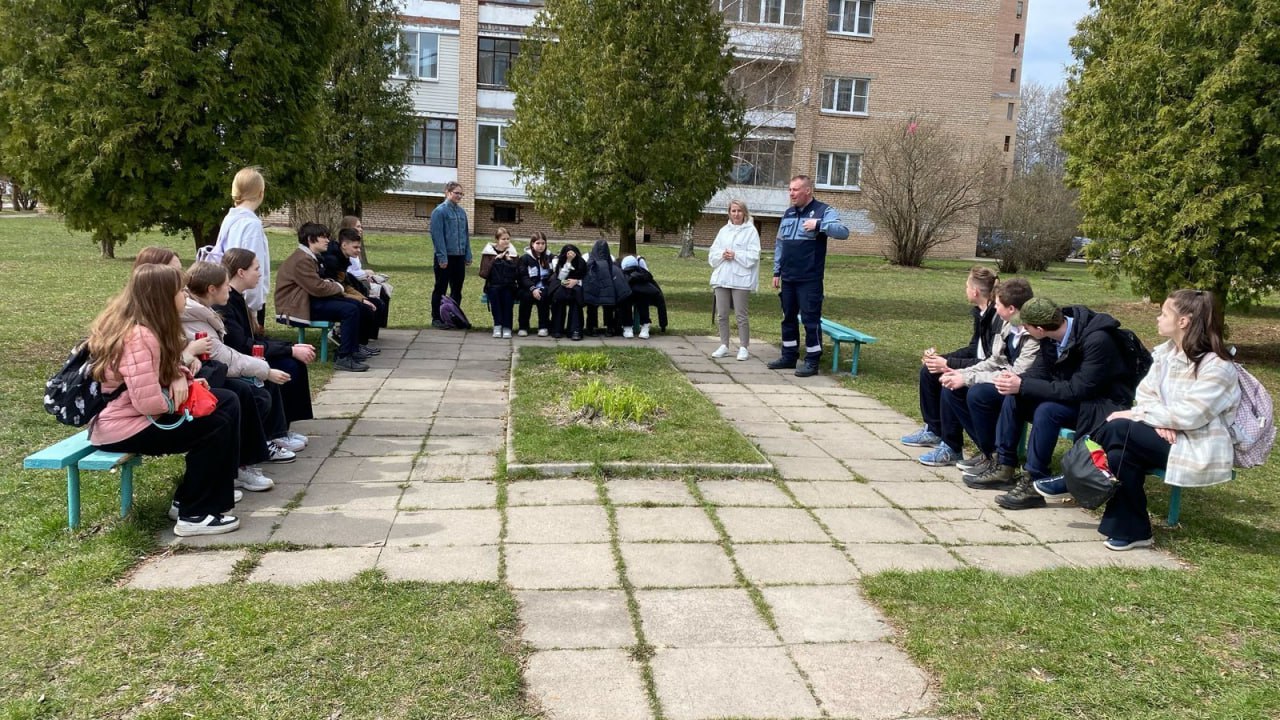 Учащиеся школы 1 в рамках проекта Моя карьера с Единой Россией посетили с экскурсией Мособлгаз