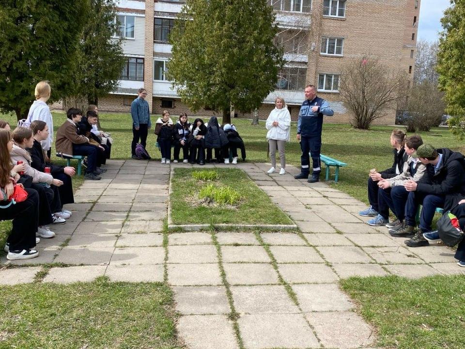 Учащиеся школы 1 в рамках проекта Моя карьера с Единой Россией посетили с экскурсией Мособлгаз