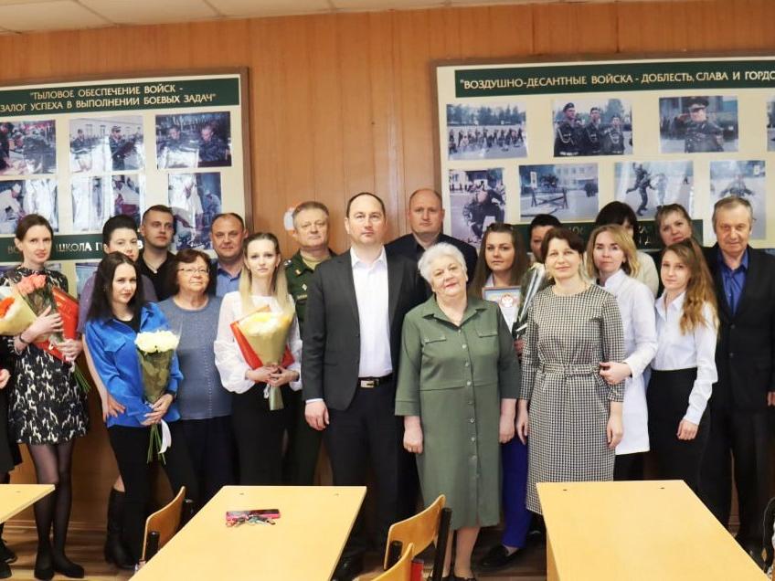 Уважаемые ветераны и работники Ступинского военного комиссариата, поздравляю с профессиональным праздником!