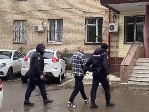 В Ступино полицейские задержали местного жителя, который из кассы магазина похитил деньги