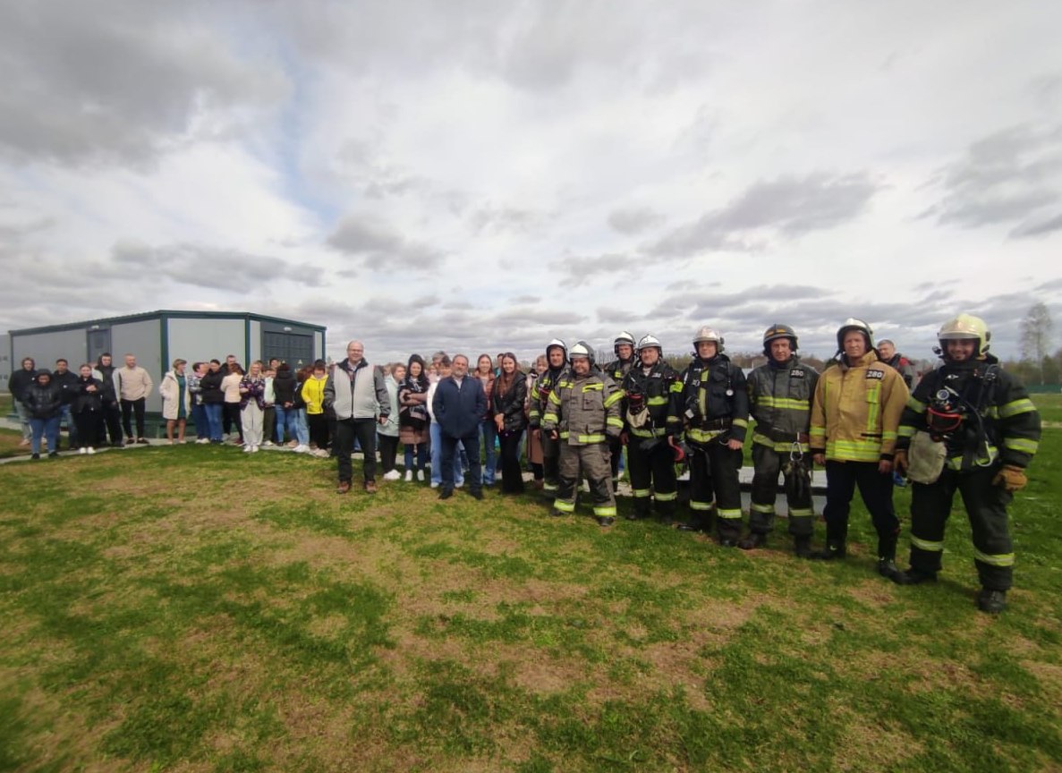 В Ступино сотрудники Мособлпожспаса провели учения по тушению пожара на территории компании Интелбио