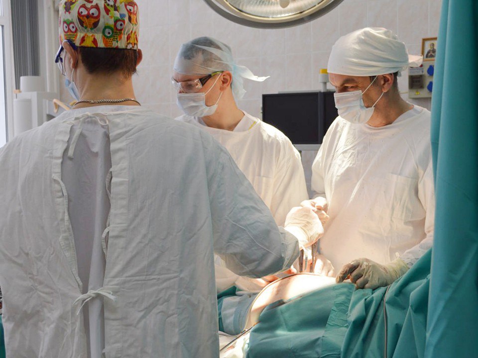 Заведующий хирургическим отделением ступинской больницы Сергей Богдашкин рассказал, с какими заболеваниями пациенты чаще попадают на операционный стол.