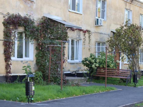 Глава городского округа Ступино Сергей Мужальских оценил благоустройство дворов в селе Ситне-Щелканово.